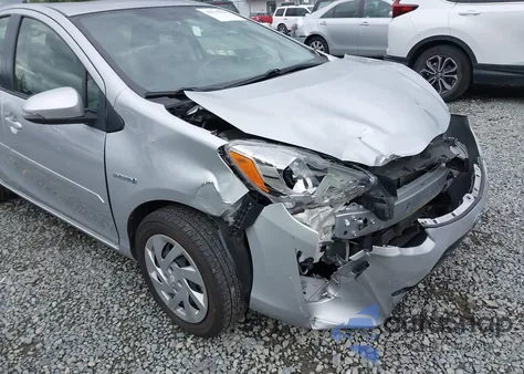 2015 Toyota Prius C из США, поврежденный, VIN JTDKDTB37F1098842